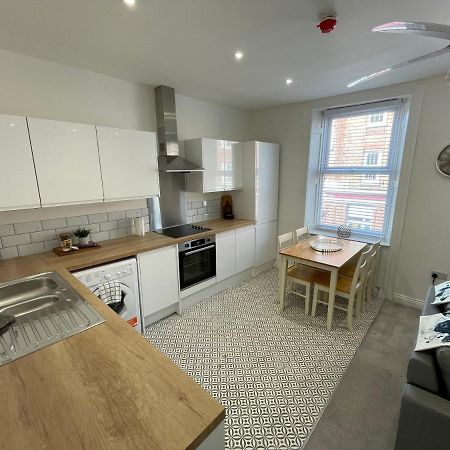 Apartment #2 - At 12 Story St Kingston upon Hull Εξωτερικό φωτογραφία