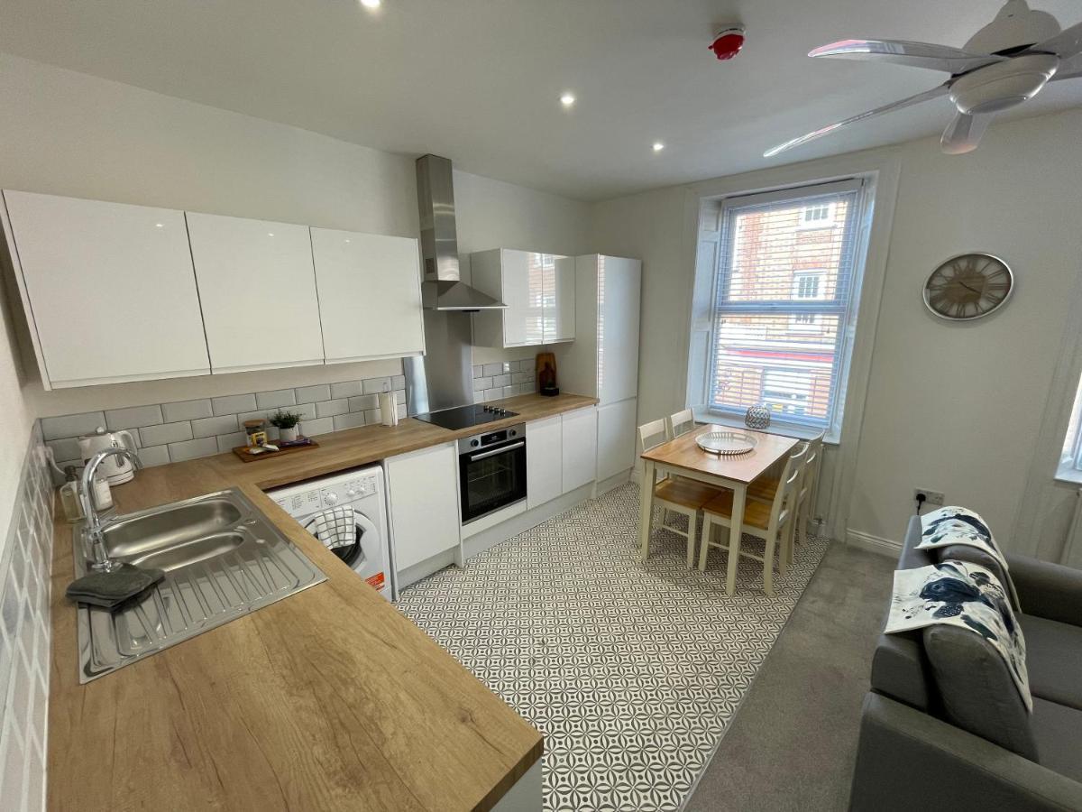 Apartment #2 - At 12 Story St Kingston upon Hull Εξωτερικό φωτογραφία
